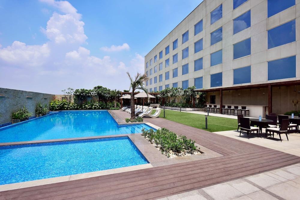 Radisson Blu Faridabad Hotel Exterior photo